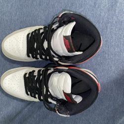 Smoke grey Jordan 1 high