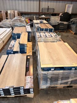 Vinyl plank floors instock -