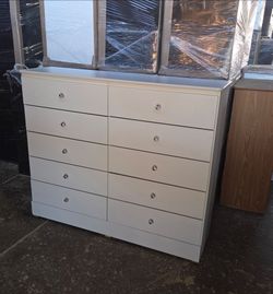 White Dresser, cajonera blanca
