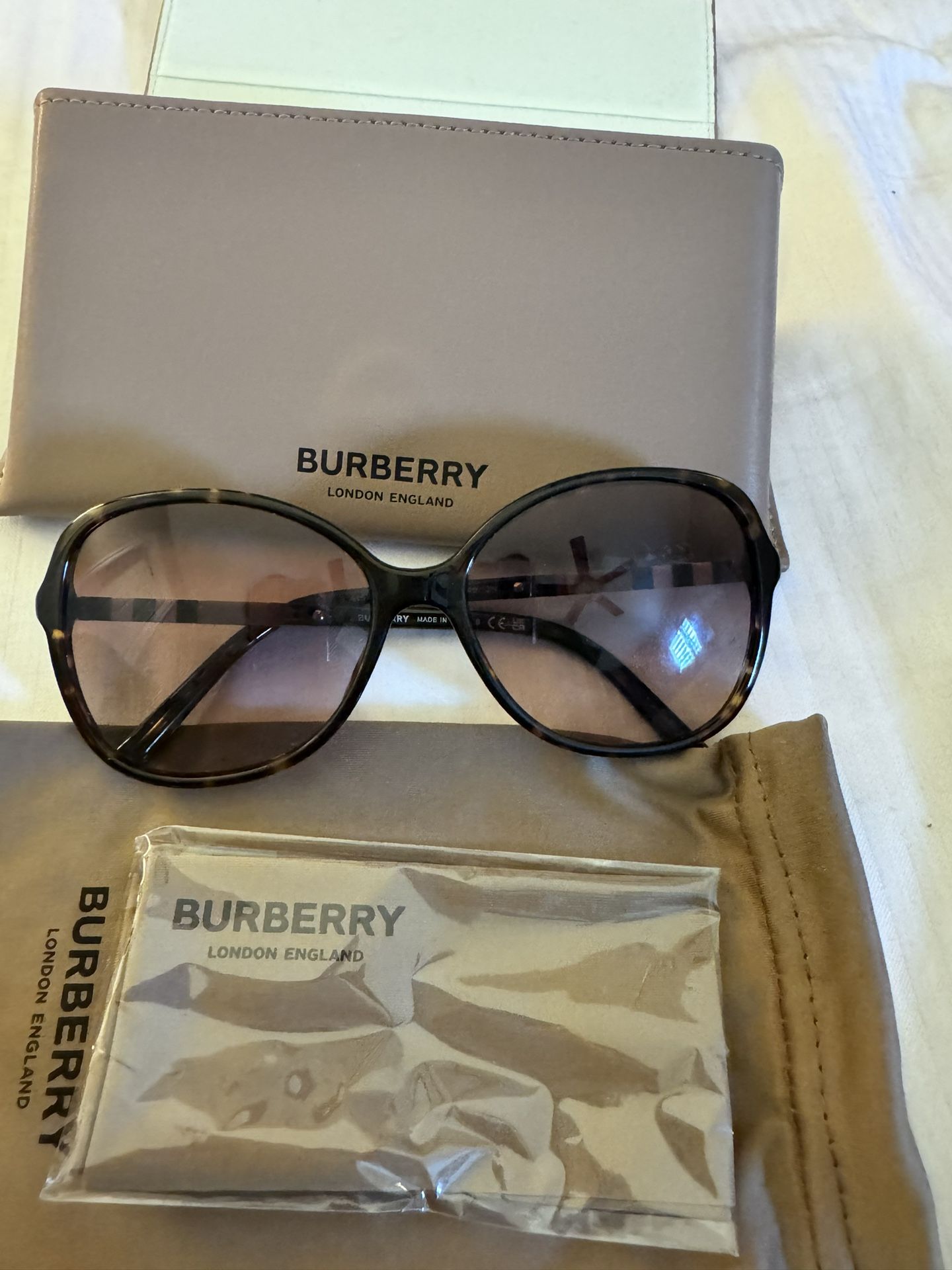 Burberry Sunglasses