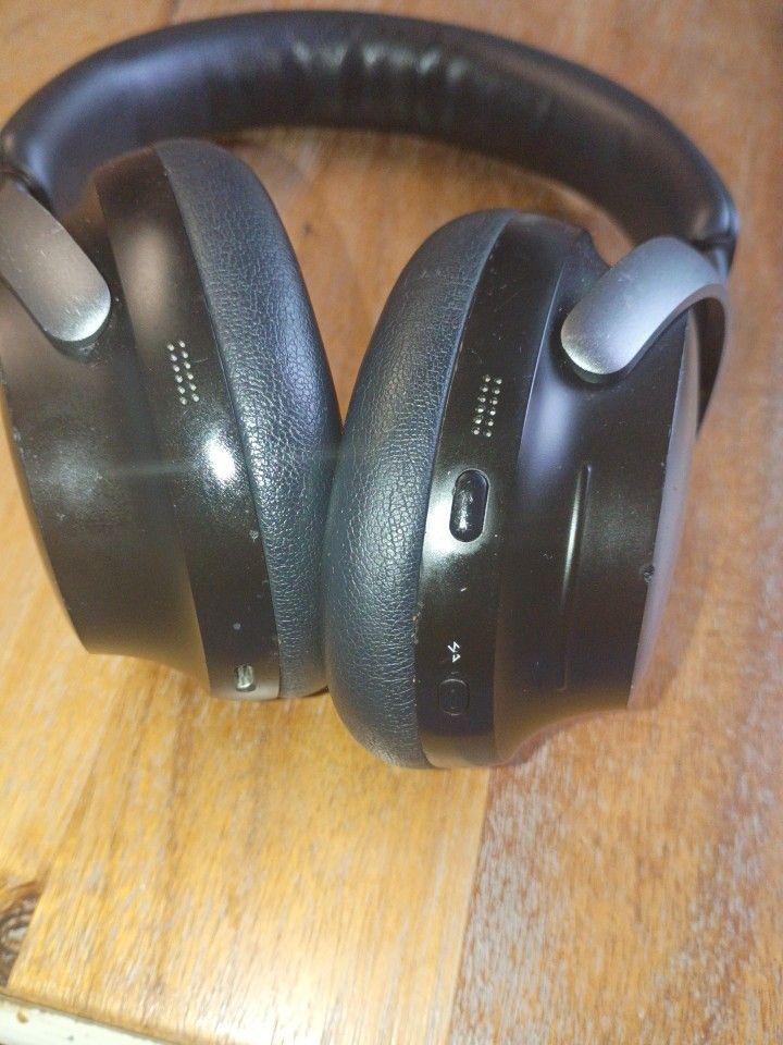 Bluetooth Wireless Work Good And Good Bass Bose $100