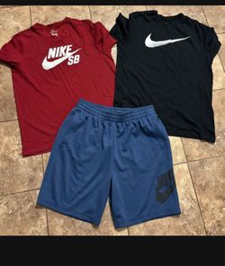 Men’s Nike Bundle Size Large 