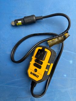 Dewalt power inverter (DXAEP11)