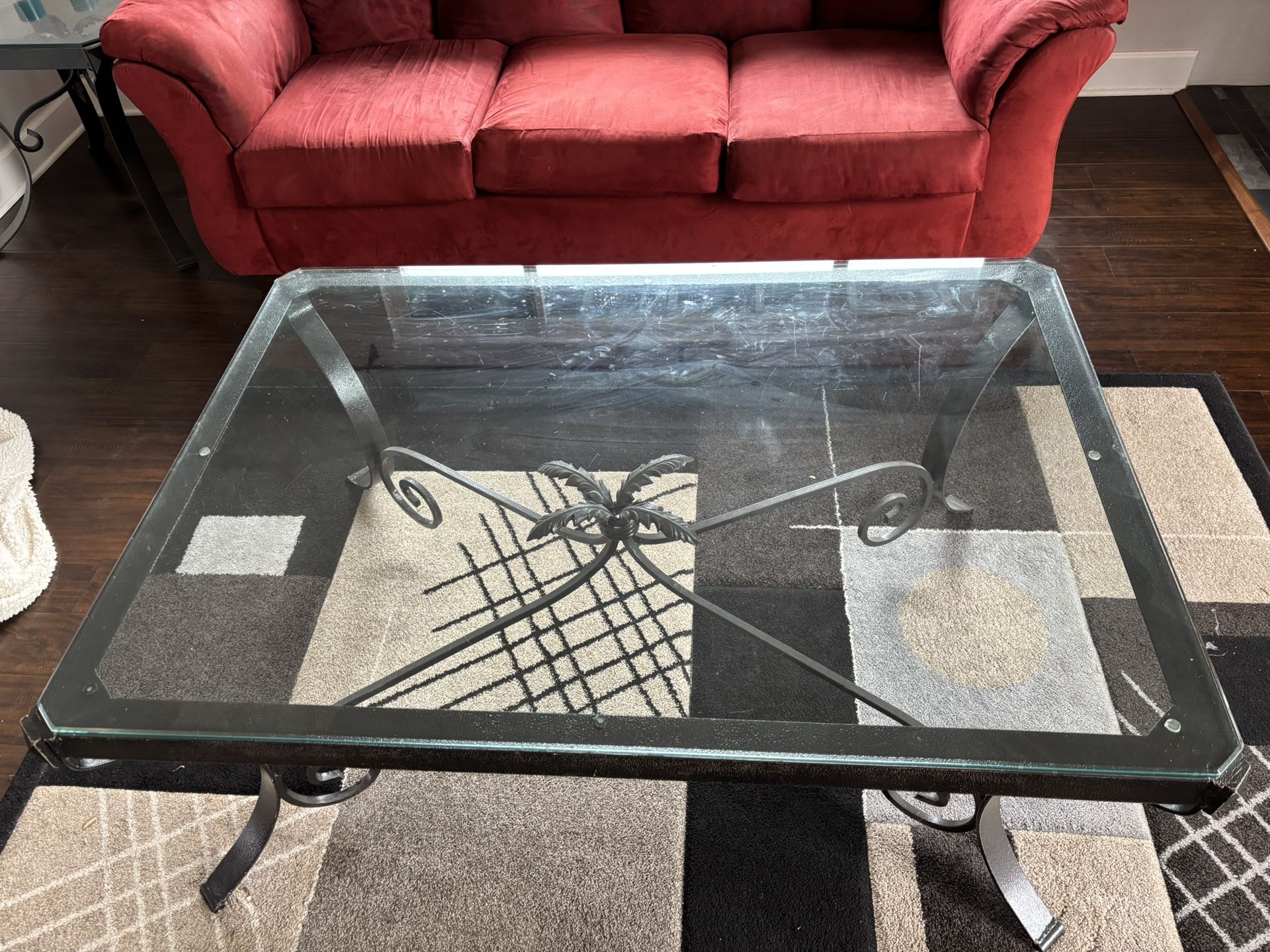 GLASS COFFEE TABLE *FREE*