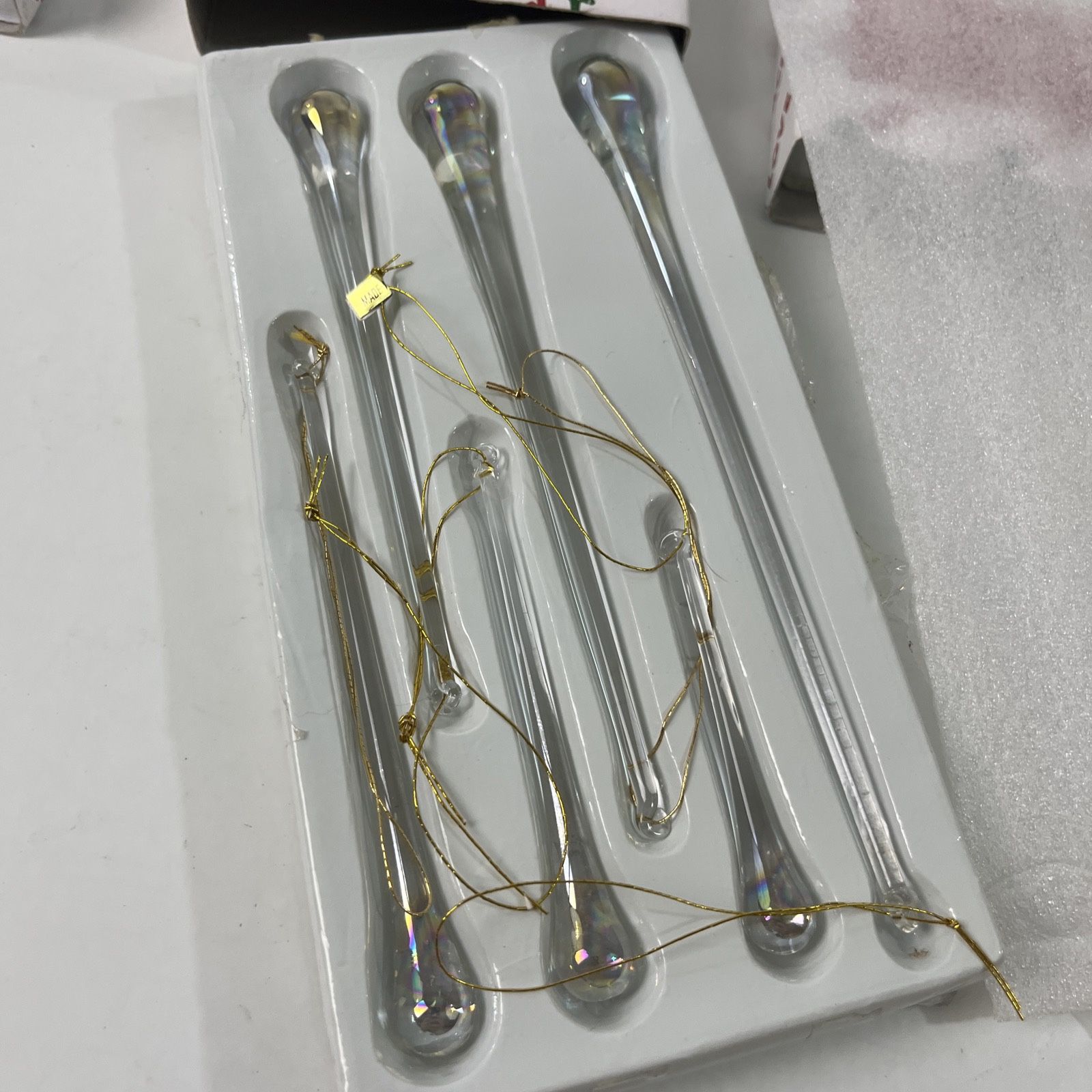 Lot of 36 House Of Lloyd Christmas Around The World Iridescent Icicles