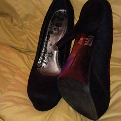 Brash Brand Suede Black Pumps