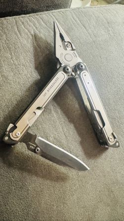 Like New Leatherman Arc