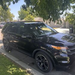 2015 Ford Explorer
