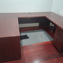 Muti- Purpose Oakwood Office Desk 