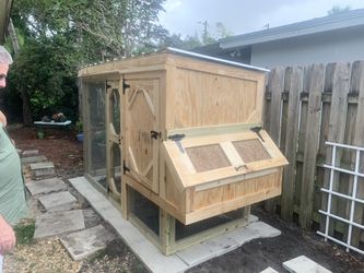 4’x10’ Urban Chicken Coop