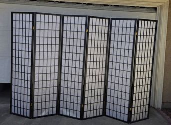 Room divider