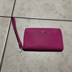 coach wristlet 