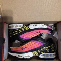 Nike Air Max Plus  3