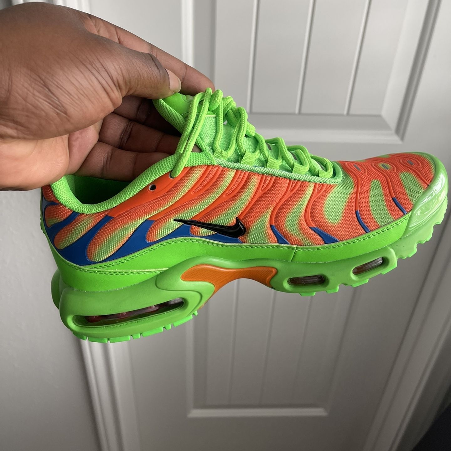 Air max plus shop green and orange