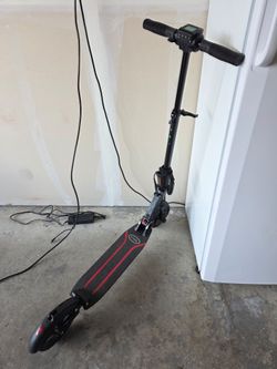 E-twow electric scooter, very low miles