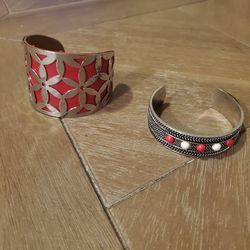 2 New Paparazzi Bracelets 