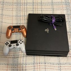 PlayStation 4 With 2 Controllers 