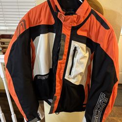 Orange: Scott Men’s outdoor high level coat. Reima technology. Size 2x. Great condition, no stains or rips. Only one flaw on cuff (see picture). Does 