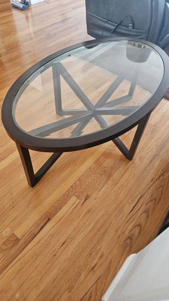 Coffee Table With Matching End Tables