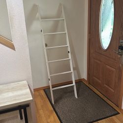 Blanket Ladder