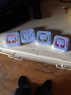 Head phones