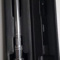 WESTWARD Torque Wrench

3/8" & 1/2 Drive

30-150Ft-Lb