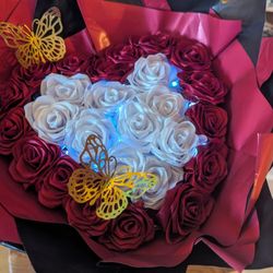 Ribbon Roses Bouquet With Lighting