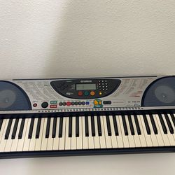 Yamaha Keyboard 