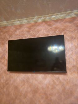 40in Hisense Roku TV Flat Screen