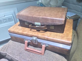Cassette tape holder carry case storage
