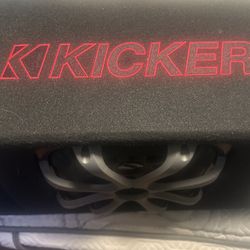 Kicker Amp