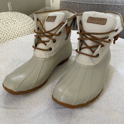 Sperry Snow Boots