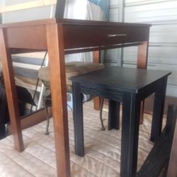 Small desk