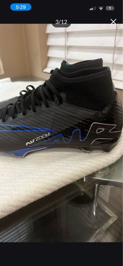Airzoom Nike black chrome hyper soccher shoes with shin padii hi size -7