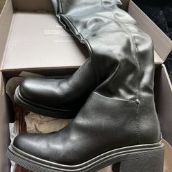 women’s black leather knee high boots 
