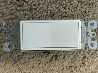 15-Amp 3-Way Decorator/Rocker Light Switch