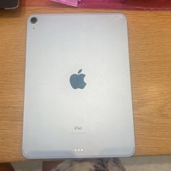IPad. Casi Nueva En 300 Ella Vale 600 