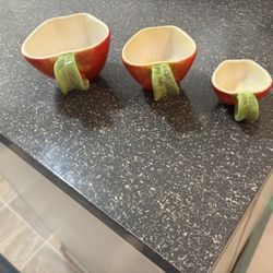 Ceramic Apple Measuring Cups