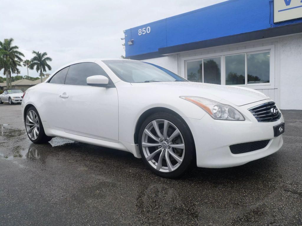2009 INFINITI G37