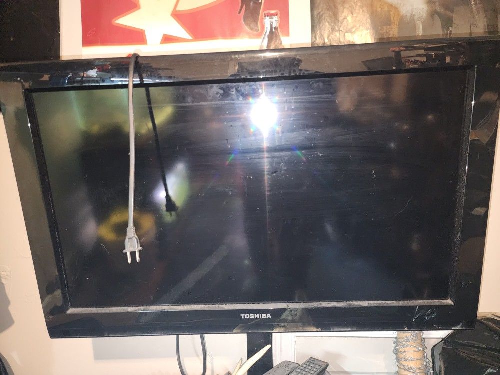 32 Inch Toshiba