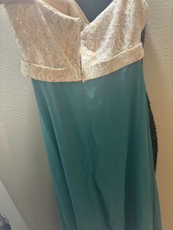 Real And Off white Sleeveless Long Gown