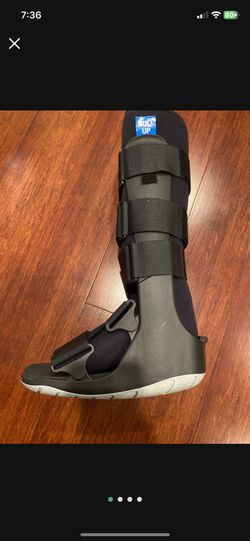 Brace Walker Boot