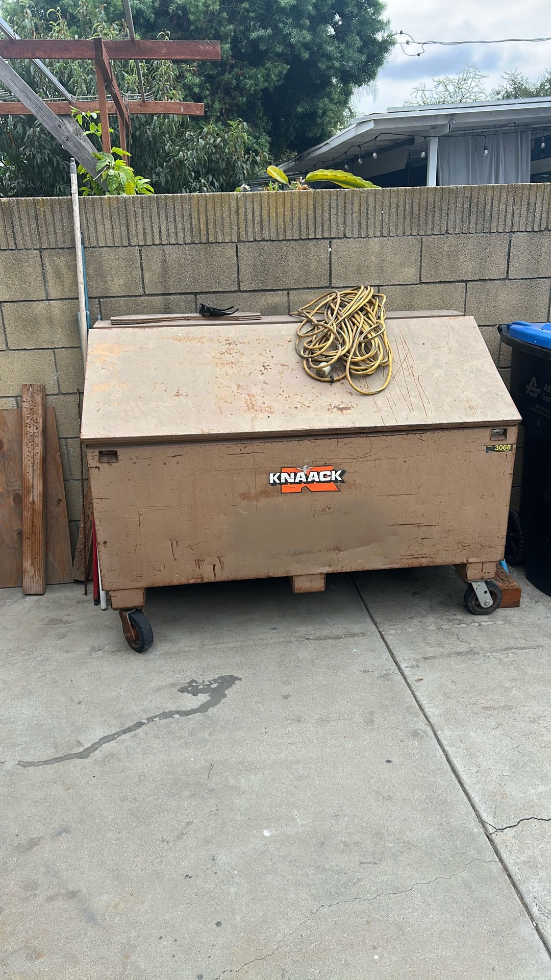 Gang Box