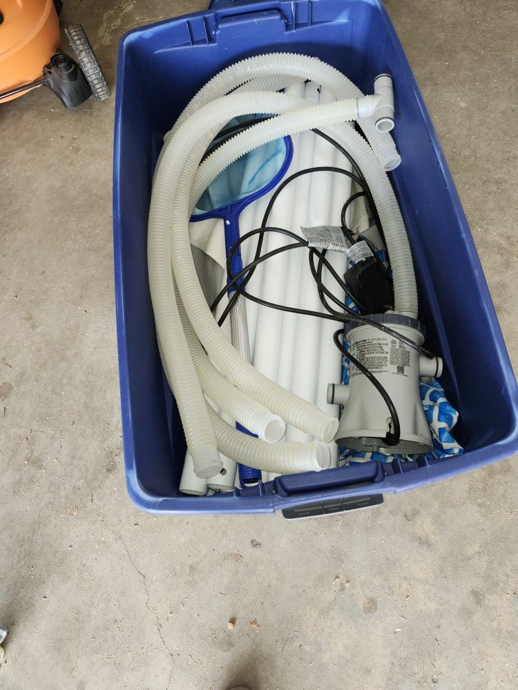 Free Pool For Family With Kids