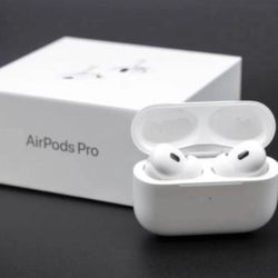 Apple AirPods Pro (2nd Generation) MagSafe USB-C Charging Case Authentic