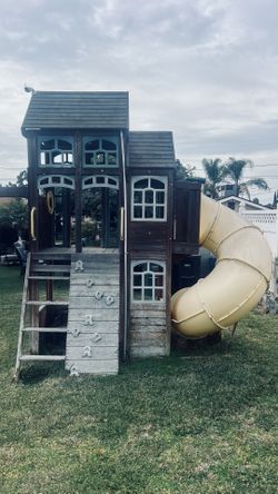 2 Story Wooden Play House