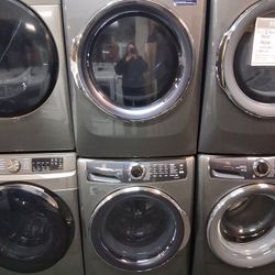 Electrolux Smart BOost Washer And Dryer Set 
