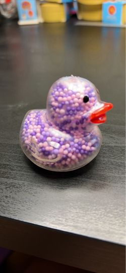 Toy rubber duck squishy