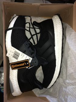 BRAND NEW : ADIDAS ULTRABOOSTS PURE BLACK
