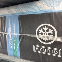 Luxe Breeze Medium Hybrid Tempurpedic 
